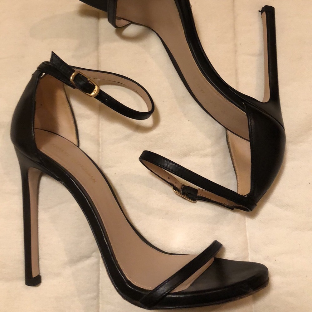 Stuart Weiztman nudist sandals